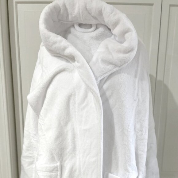 Mary Kay White Spa Bath Robe Womens One Size Plush Terry Belted Pockets Gift - Picture 8 of 11
